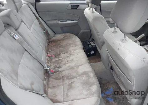 2010 Subaru Forester 2.5X z USA, uszkodzony, nr VIN JF2SH6BC5AH770050